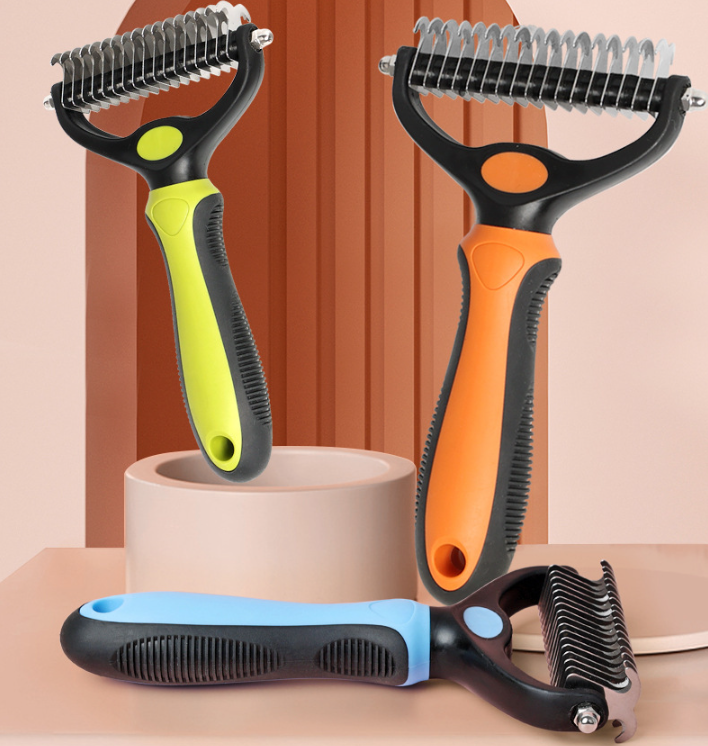 ⏳LAST DAY: Buy 2 Get 1 FREE! 🎉 #1 in UK Pet Grooming 2026 🏆Professional Double-Sided Deshedding Brush for Dogs & Cats – Reduces Shedding by 90%💪