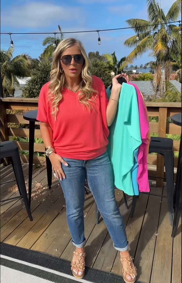 💥Last Day Sale 50% Off💥Women's V-Neck Versatile Casual Bat Sleeve T-Shirt Tops