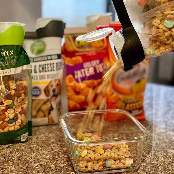 🔥Buy 1 Get 2 free🔥Seal And Pour Food Storage Bag Clip